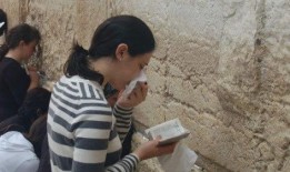 娱乐吃瓜君素颜是谁,真实面貌曝光，网友直呼认不出