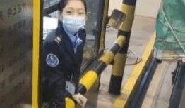 带口罩的小姐姐爆料视频,小姐姐爆料视频揭秘日常风采